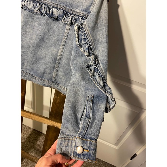Super Cute Vintage TCB jean jacket with ruffles in Size Small - Picture 4 of 4